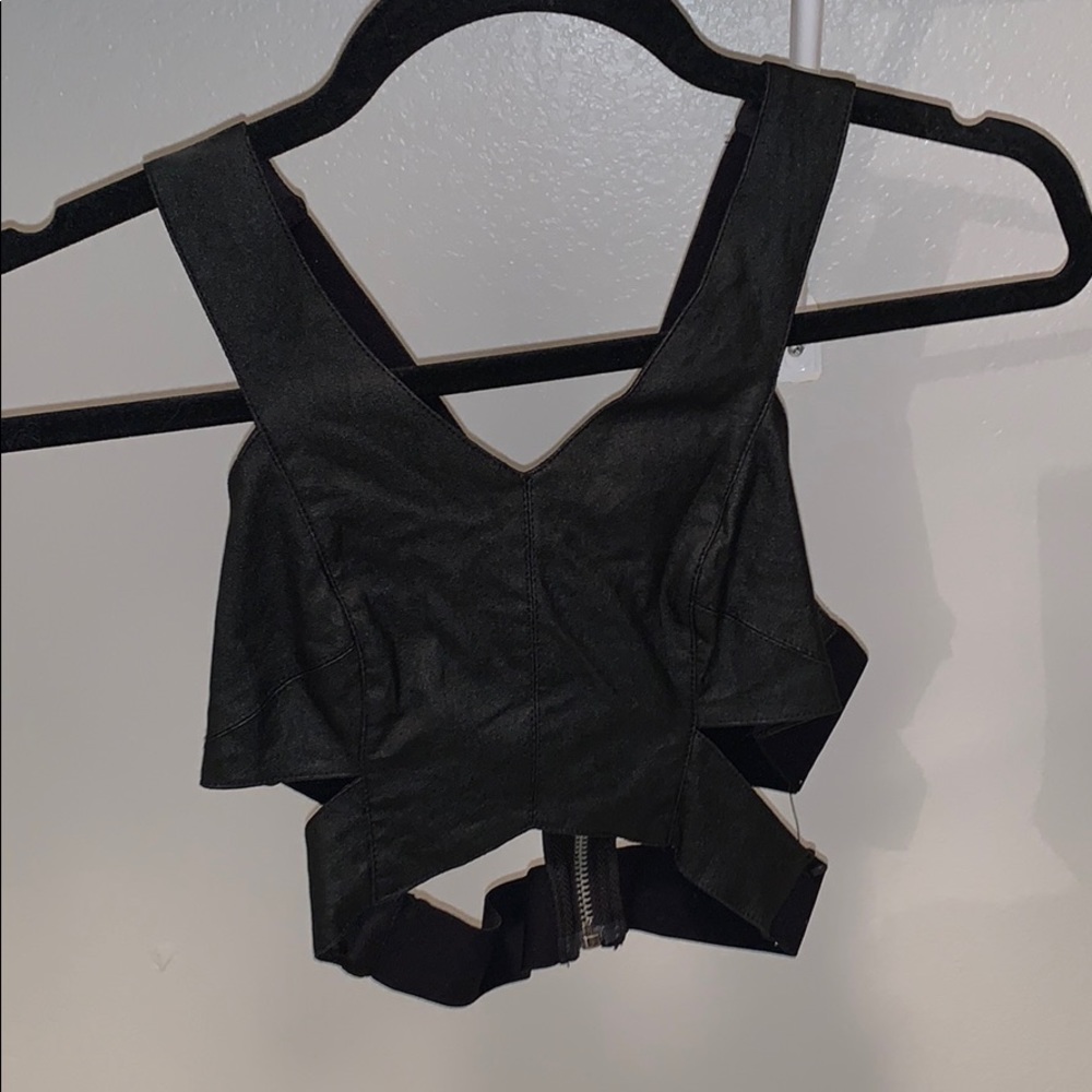 Black crop top